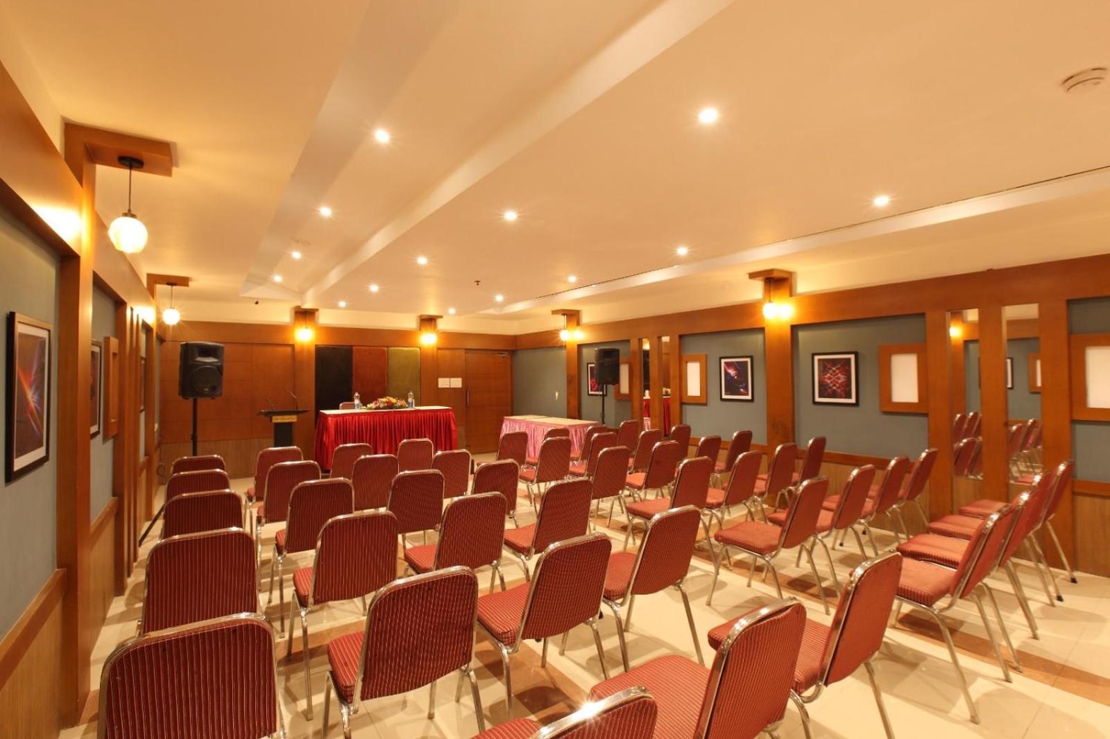 National Park Residency Kottayam Hotel Ettumanoor Ngoại thất bức ảnh